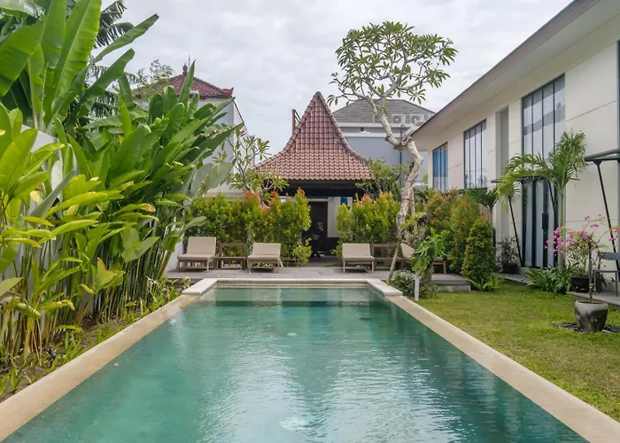 Sunset Loft Seminyak, Bali 3*