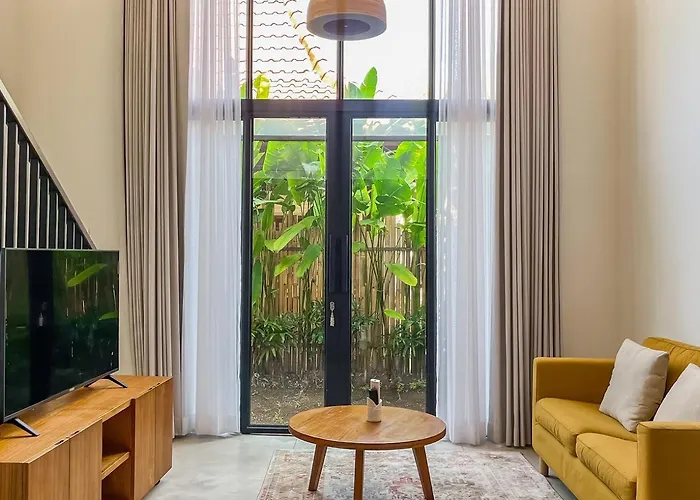Sunset Loft Seminyak, Bali Apartahotel 3*